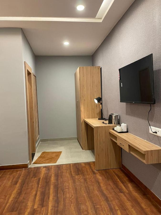 Hotel Sds Grand - Varanasi — Photos 2